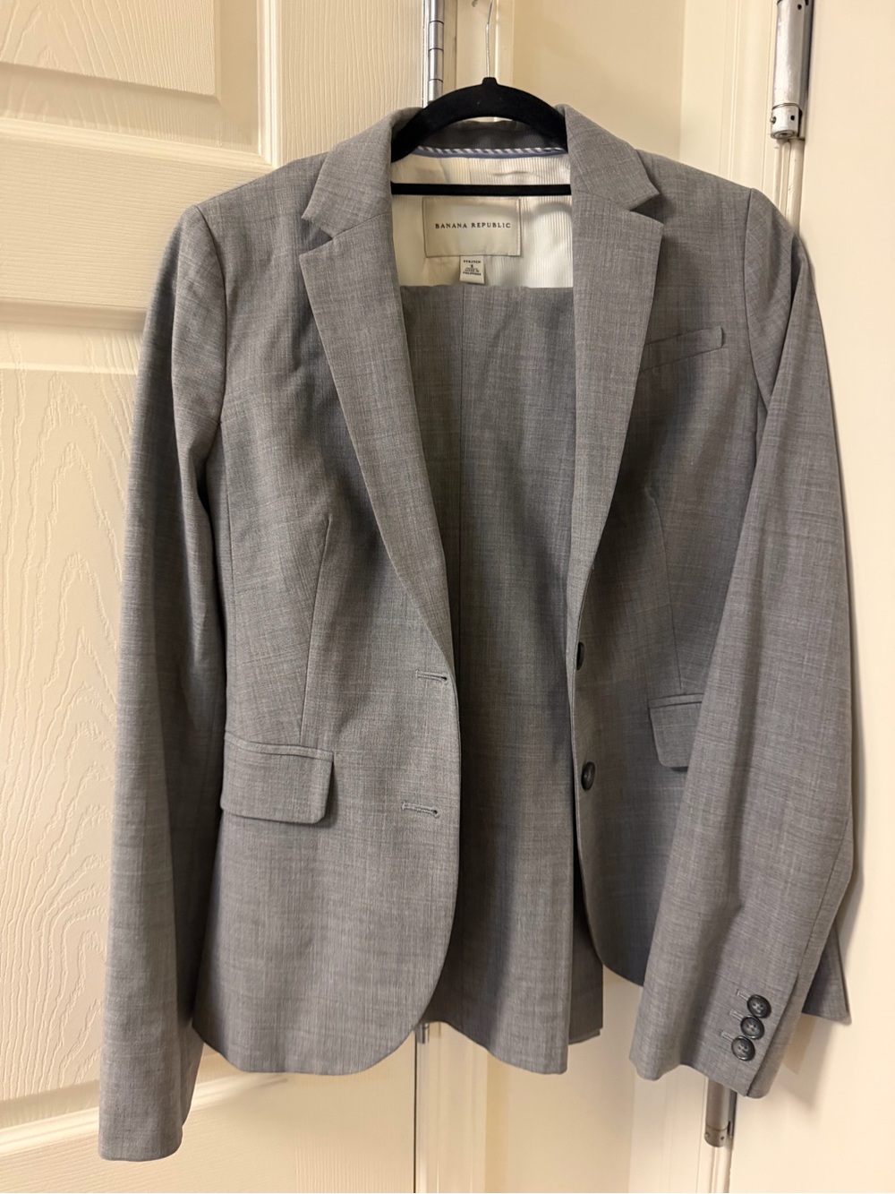 Banana Republic Light Gray Women's Tailored Blazer